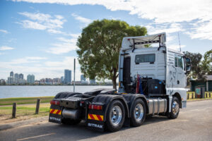 c7h tractor truck 6x4